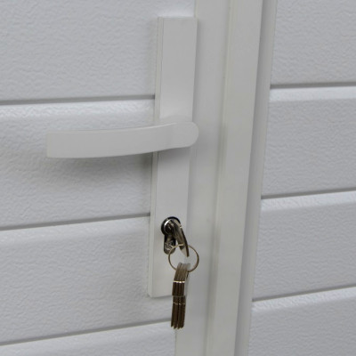 Käyntioven tehtaan vakiolukitus viidellä avaimella — JK-Ovet