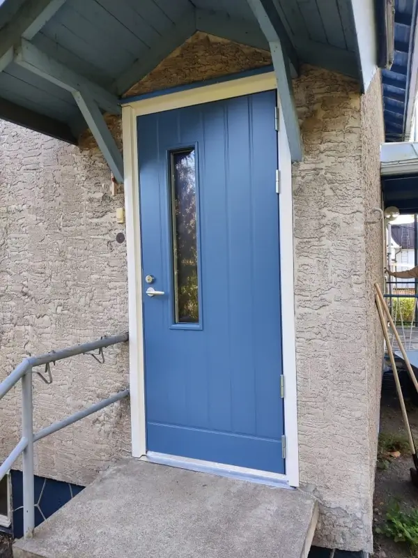 Ulko-oven päivitys Kotkassa